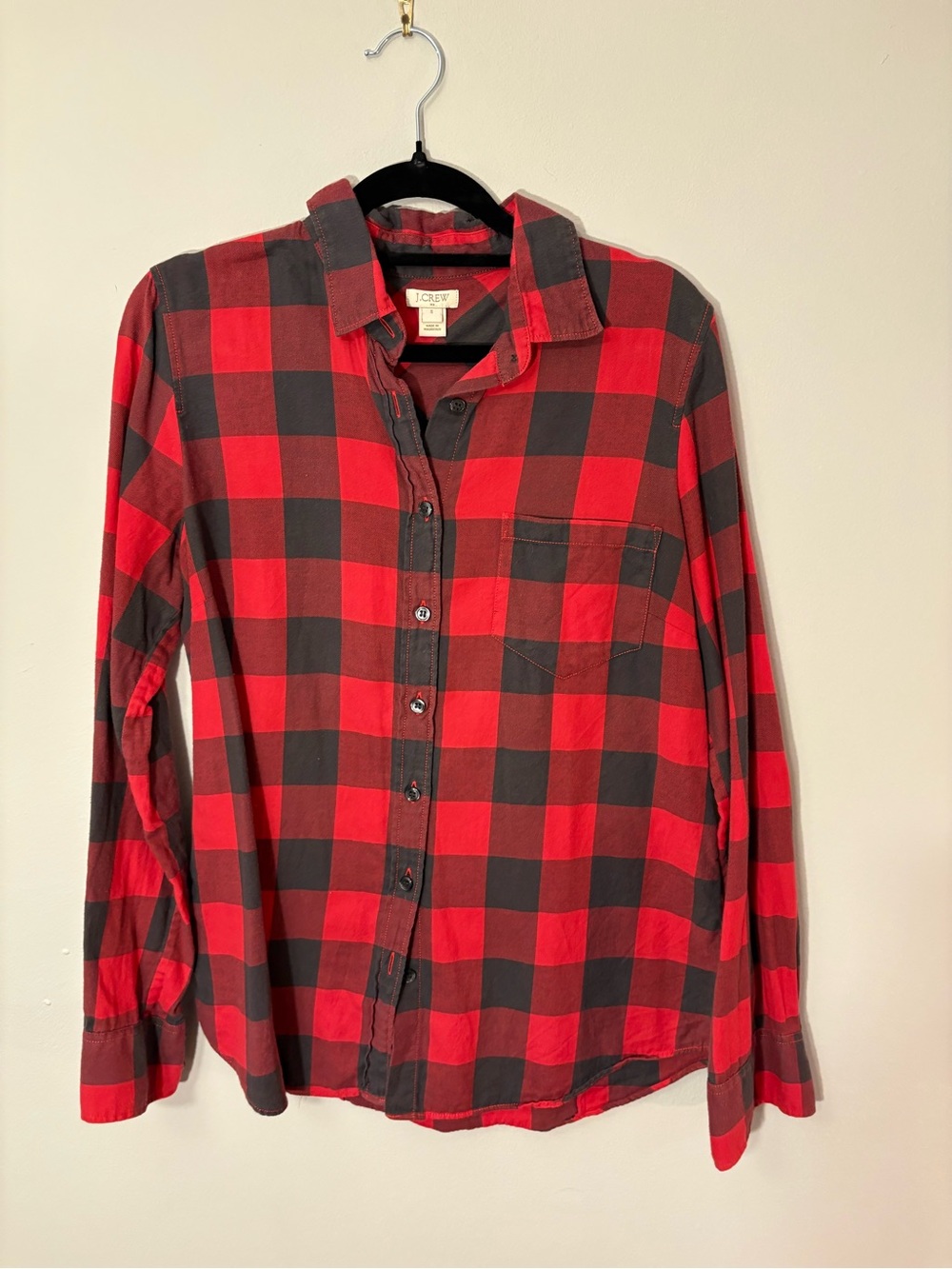 J.Crew Red & Black Buffalo Check Flannel Button-Down Shirt — Size S 🍂